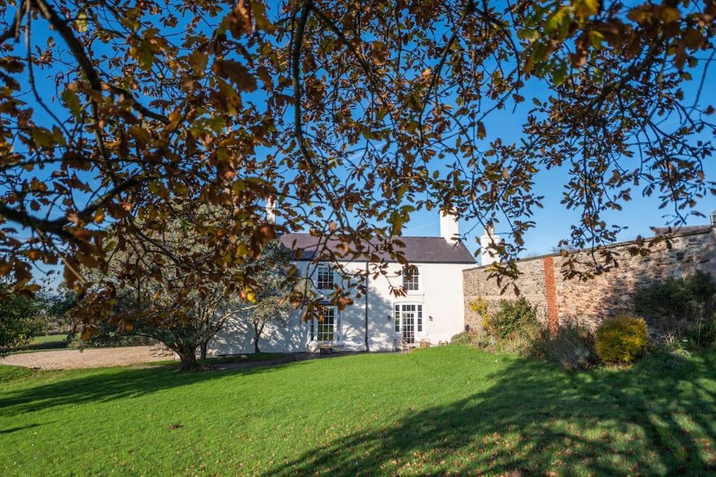 Georgian Country House -Panoramic Views -Sleeps 12 里辛 外观 照片