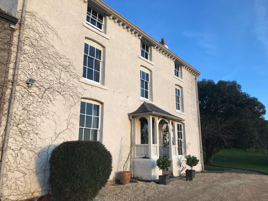 Georgian Country House -Panoramic Views -Sleeps 12 里辛 外观 照片