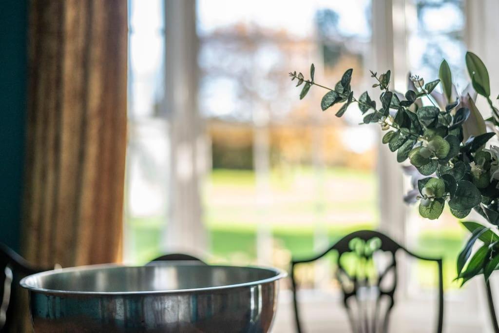 Georgian Country House -Panoramic Views -Sleeps 12 里辛 外观 照片