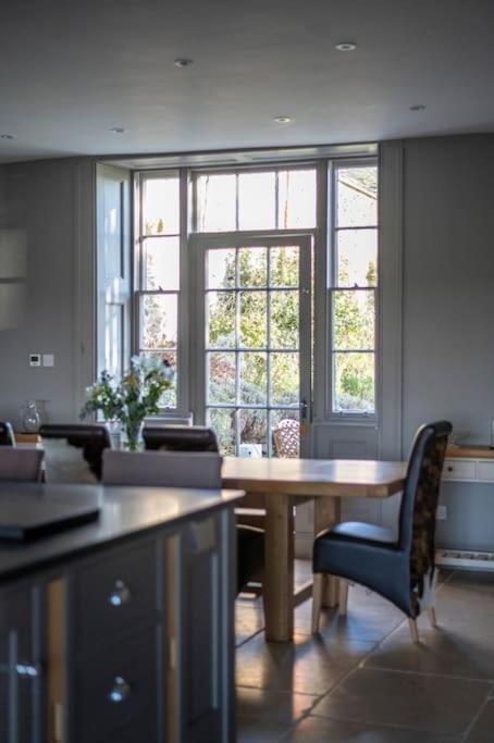 Georgian Country House -Panoramic Views -Sleeps 12 里辛 外观 照片