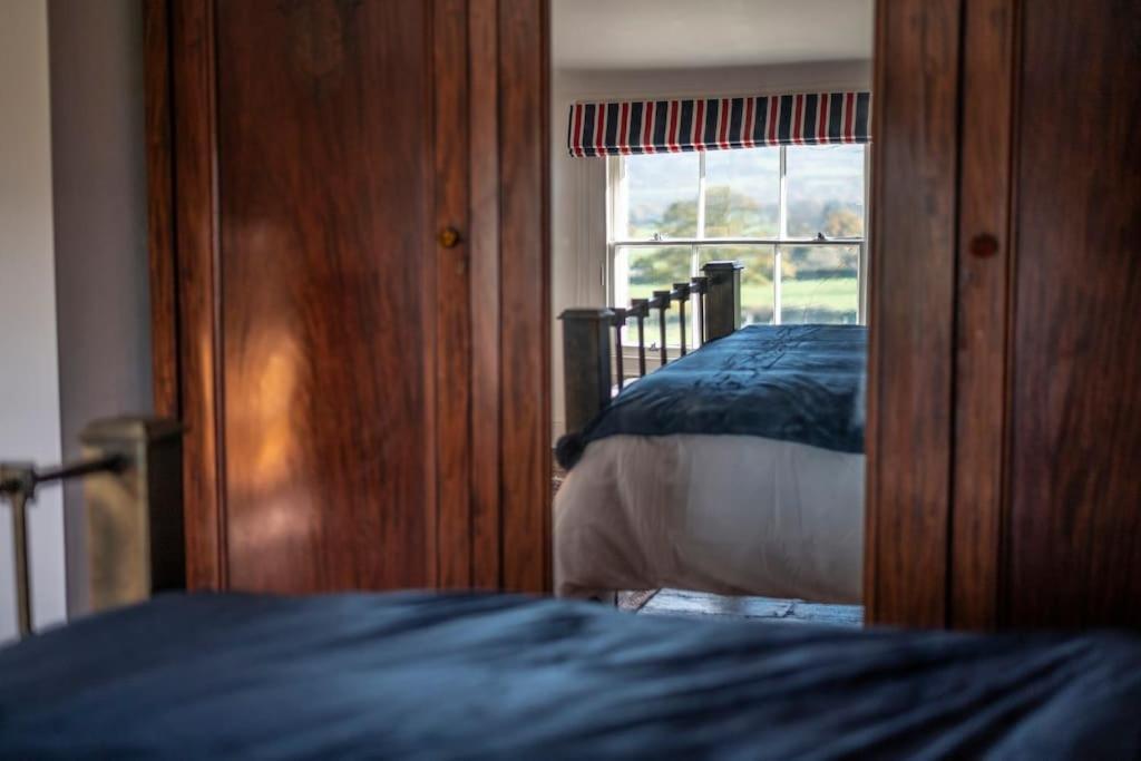Georgian Country House -Panoramic Views -Sleeps 12 里辛 外观 照片