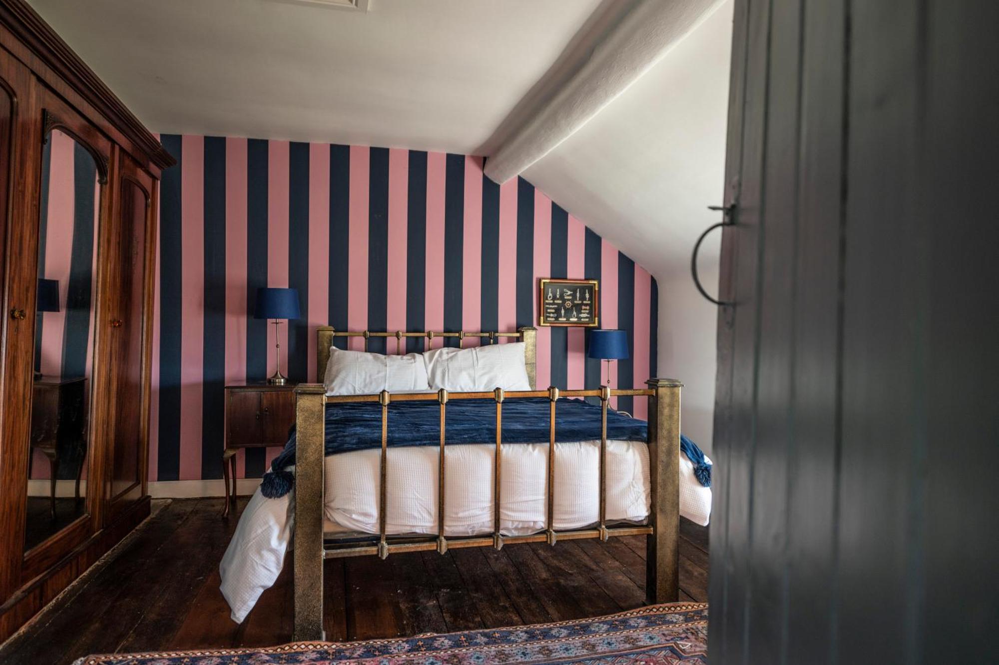 Georgian Country House -Panoramic Views -Sleeps 12 里辛 外观 照片